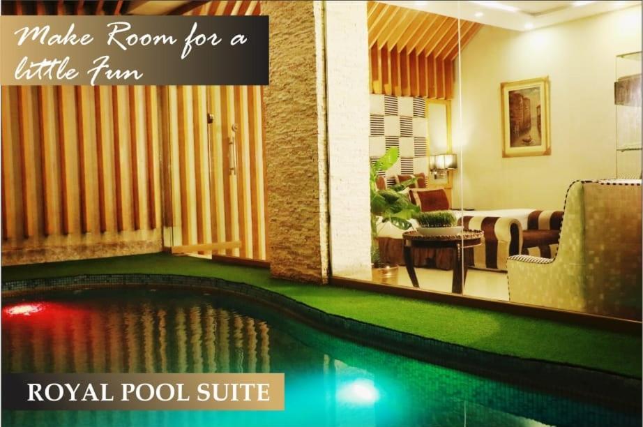 Hilton Suites Lahore Esterno foto
